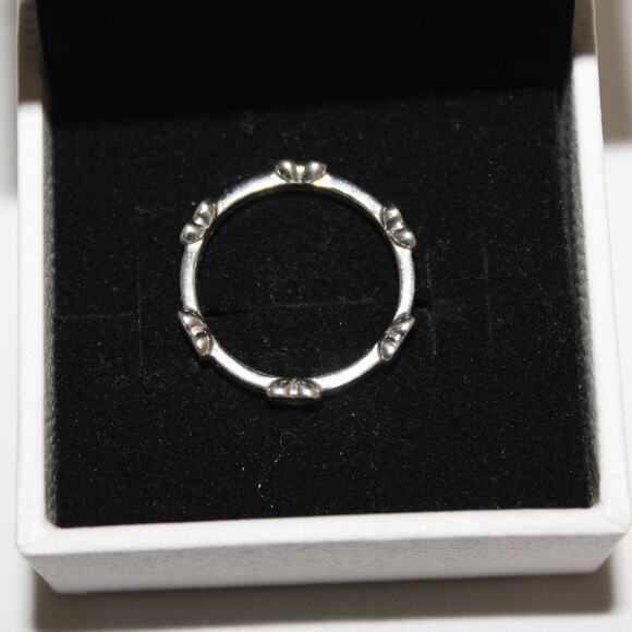 Pandora Radiant Sparkling Hearts Ring Sterling Silver Size 54 (7) - Picture 4 of 7